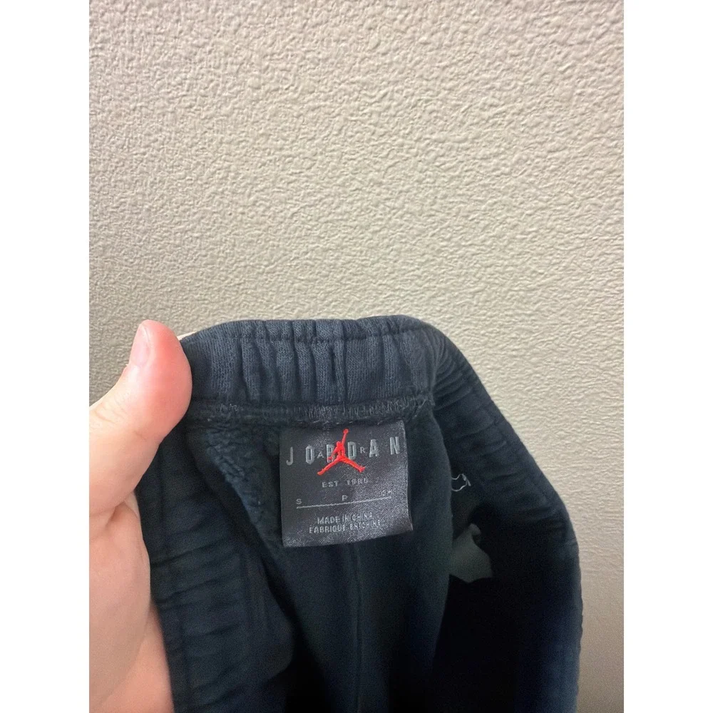 Men's Air Jordan Sweats Size Small